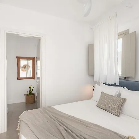 Villa Celia Naousa (Paros)