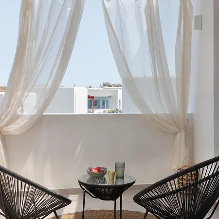 Celia * Naousa (Paros)